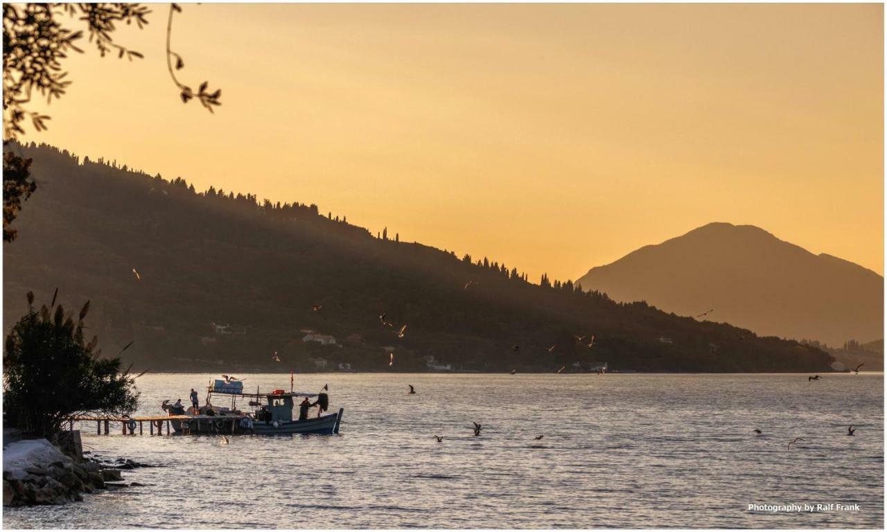 Traditional Fishing Village Apartments ブカリ エクステリア 写真
