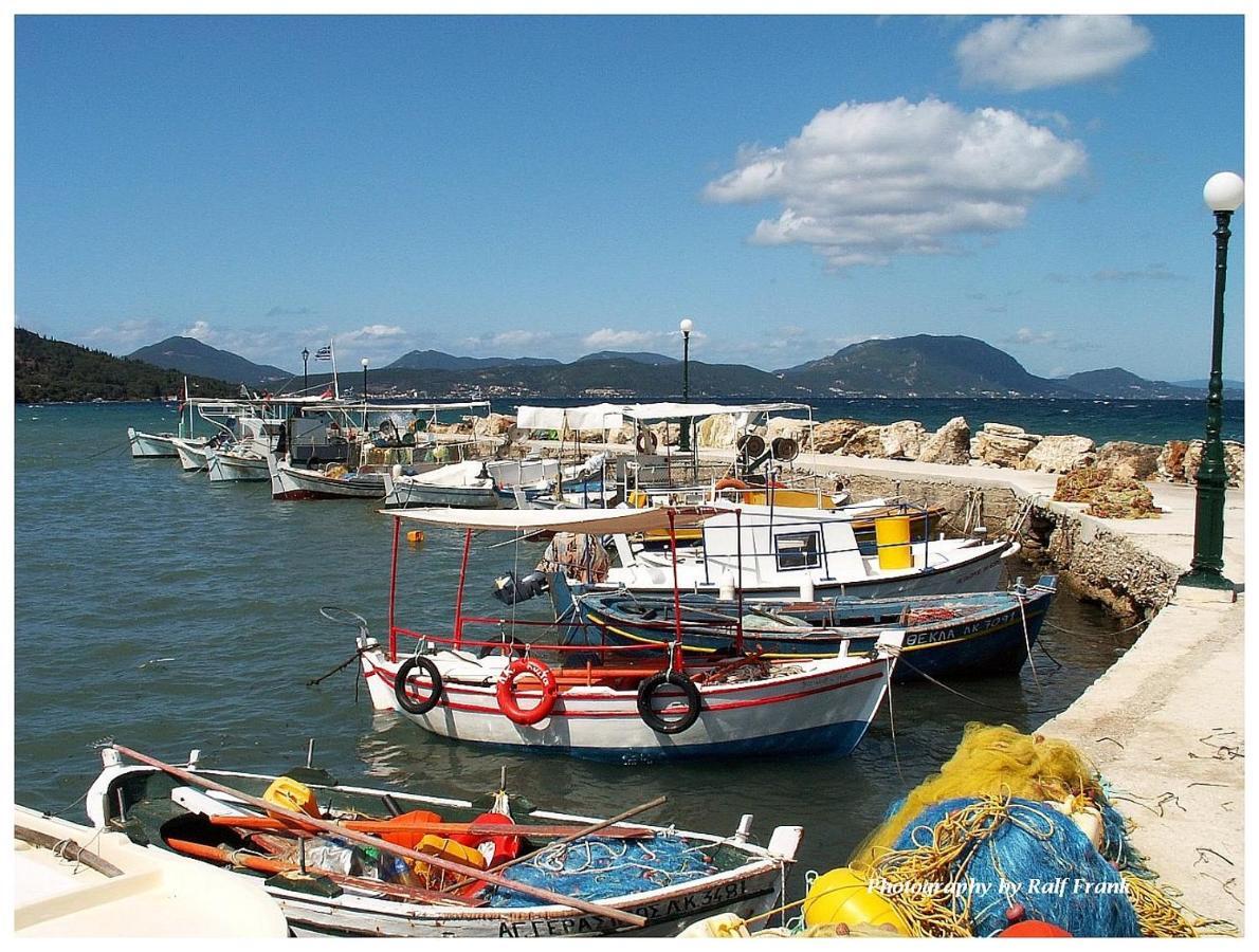 Traditional Fishing Village Apartments ブカリ エクステリア 写真
